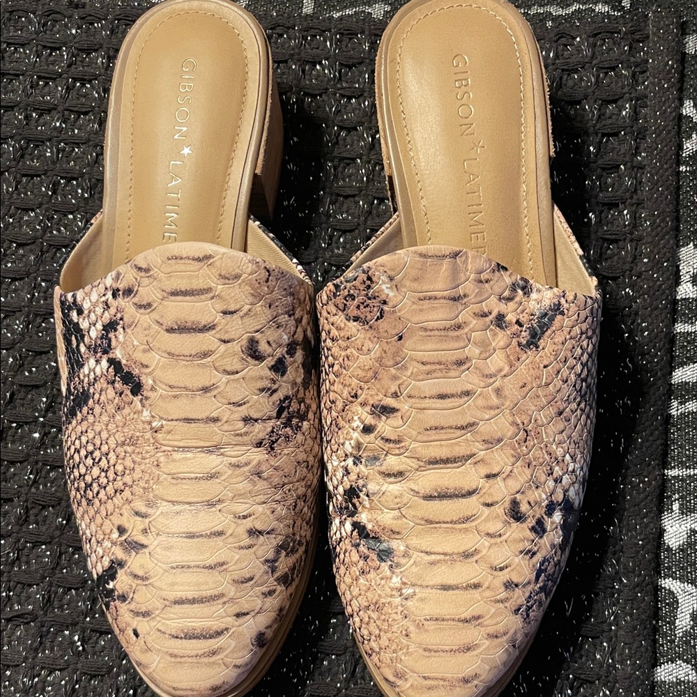 Gibson Latimer Beige Snake Print Mules
